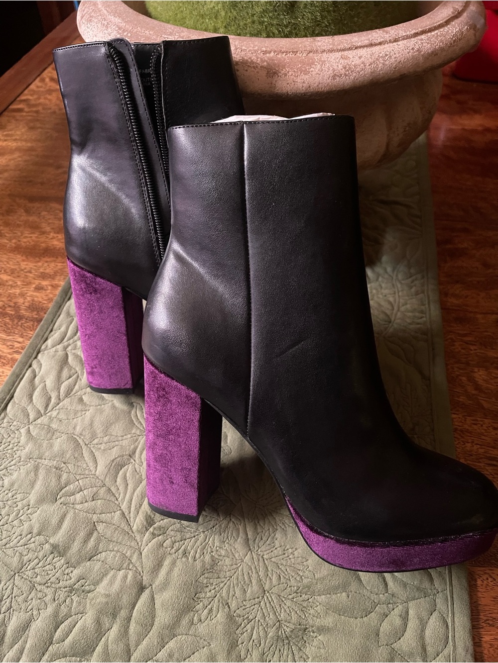 NWOT-Design Lab Lord and Taylor NWOT Women's Black and Purple Ankle Boots